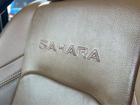 Used 2021 Jeep Wrangler Unlimited Sahara w/ Cold Weather Group image 31