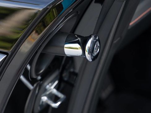 Used 2019 Rolls-Royce Dawn image 52