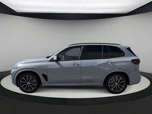 Used 2026 BMW X5 xDrive50e w/ M Sport Package AWD/4WD image 5