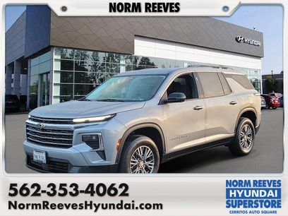 Used 2024 Chevrolet Traverse LT