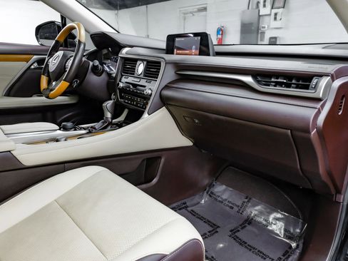 Used 2019 Lexus RX 350 FWD w/ Premium Package image 19