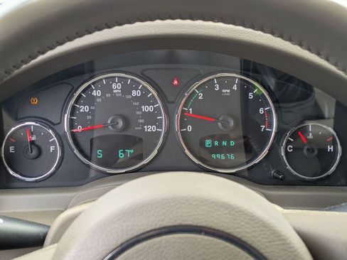 Used 2011 Jeep Liberty Sport w/ Popular Equipment Group AWD/4WD image 9