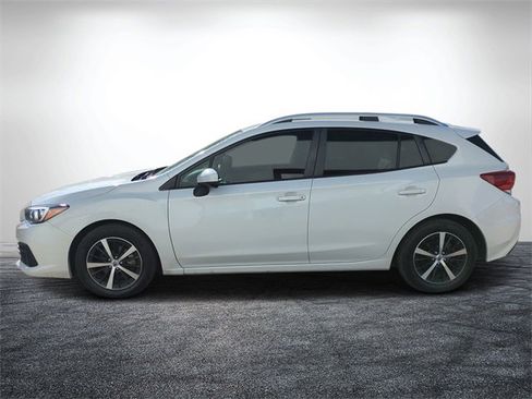 Used 2023 Subaru Impreza Premium image 7