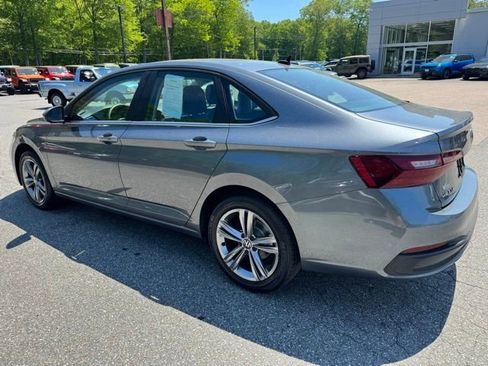 Used 2022 Volkswagen Jetta SE FWD image 7