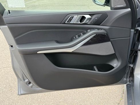 New 2026 BMW X5 xDrive50e w/ M Sport Package image 18