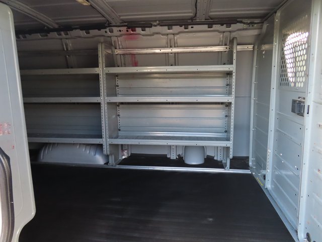 Used 2015 Chevrolet Express 2500 RWD image 23