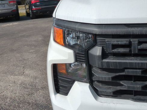 New 2025 Chevrolet Silverado 1500 Custom image 9