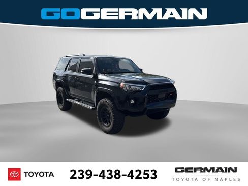 Used 2021 Toyota 4Runner SR5 Premium w/ Moonroof Package image 11