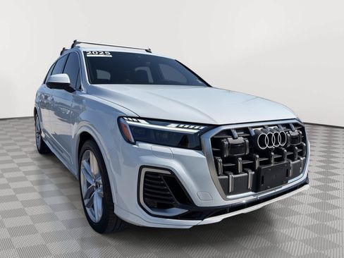 Used 2025 Audi Q7 3.0T Prestige w/ Prestige Package AWD/4WD image 7