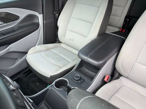 Used 2024 GMC Terrain SLE AWD/4WD image 33