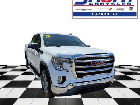 Used 2019 GMC Sierra 1500 SLE w/ SLE Value Package image 1