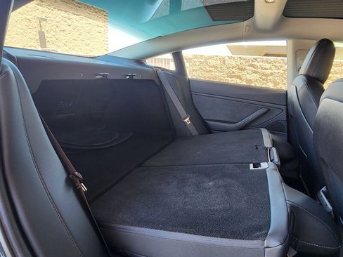 Used 2018 Tesla Model 3 Long Range RWD image 75