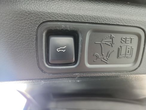 Used 2019 Lincoln Navigator Reserve AWD/4WD image 22