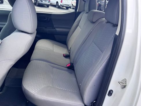 Used 2020 Toyota Tacoma SR w/ SR Convenience Package RWD image 25