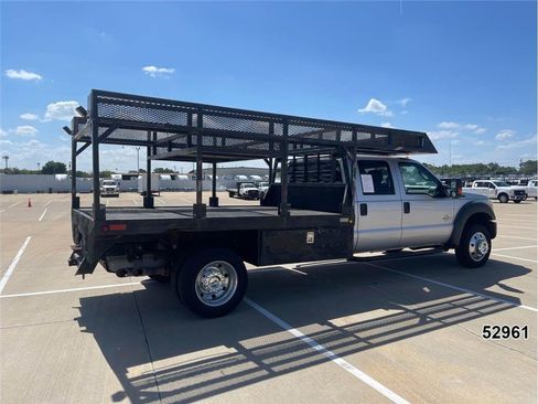 Used 2016 Ford F550 2WD Crew Cab Super Duty w/ XLT Interior Package image 2