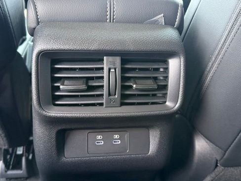 New 2025 Nissan Murano SV image 19