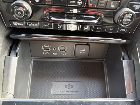 New 2025 Jeep Grand Cherokee Altitude AWD/4WD image 20