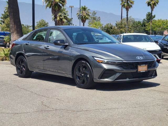 New 2026 Hyundai Elantra Sport FWD image 31