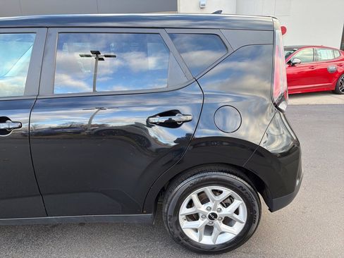Certified 2024 Kia Soul LX w/ Option Group 015 image 10