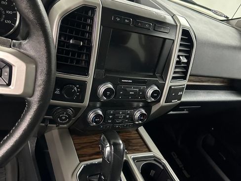 Used 2020 Ford F150 Lariat w/ Equipment Group 502A Luxury AWD/4WD image 16