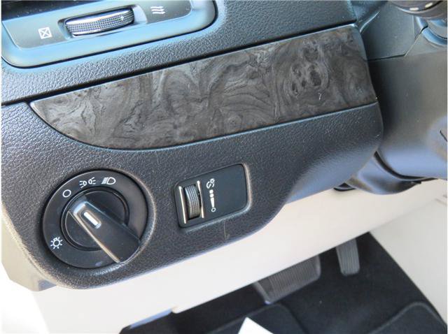 Used 2015 Dodge Grand Caravan SE w/ Quick Order Package 29E SE FWD image 8