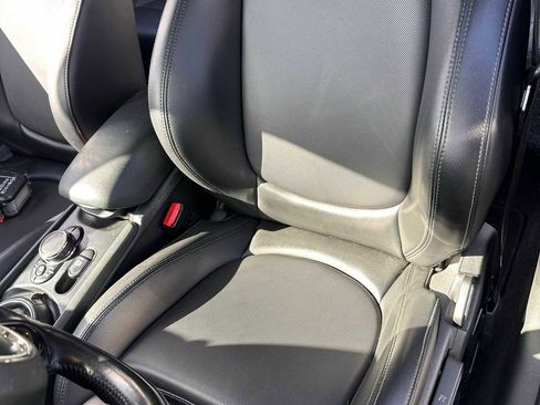 Used 2017 MINI Cooper Clubman S image 14