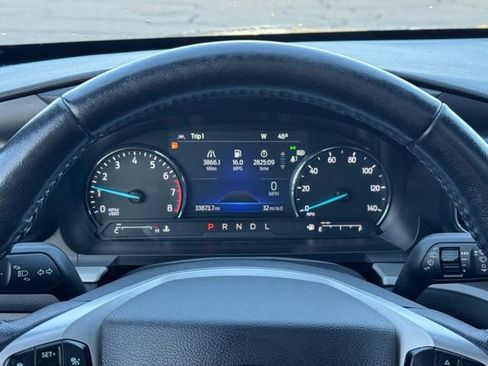 Certified 2022 Ford Explorer XLT w/ Equipment Group 202A AWD/4WD image 32