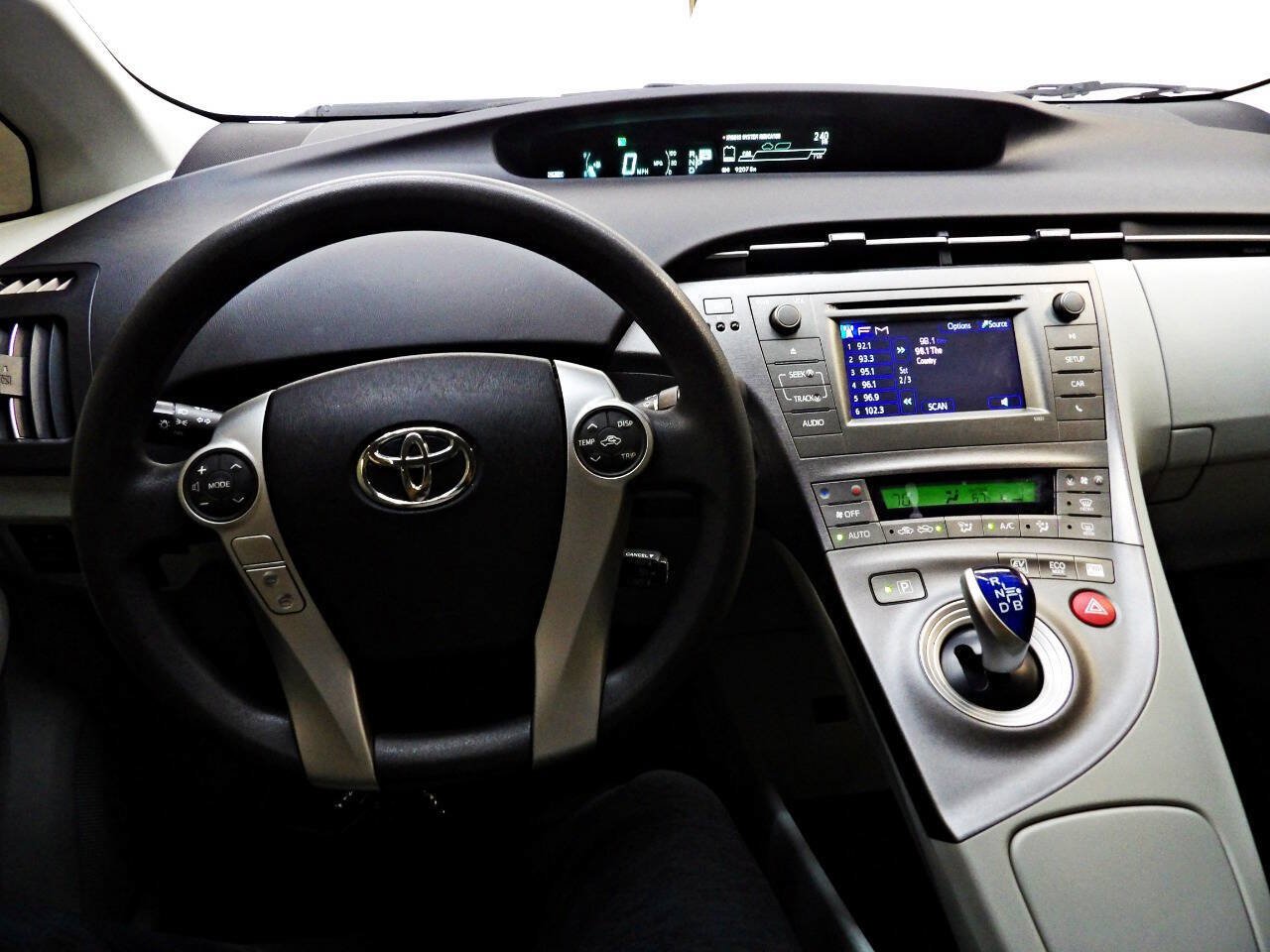 Used 2014 Toyota Prius Two FWD image 16