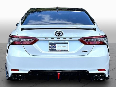 Used 2024 Toyota Camry XSE FWD image 5