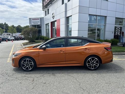 Certified 2024 Nissan Sentra SR w/ SR Premium Package image 5