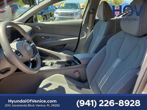 Certified 2024 Hyundai Elantra SEL image 27
