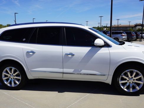 Used 2016 Buick Enclave Premium w/ Experience Buick Package image 4