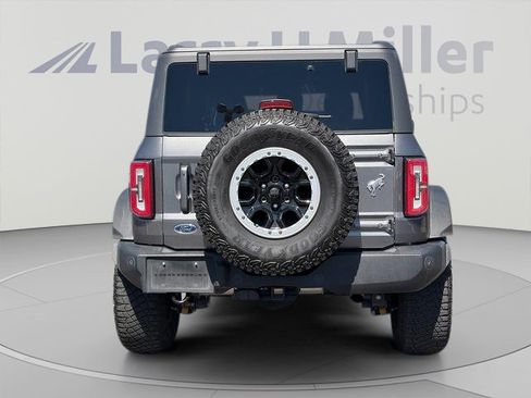 Used 2022 Ford Bronco Outer Banks w/ Sasquatch Package AWD/4WD image 5