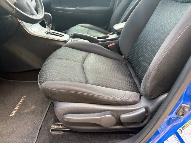 Used 2015 Nissan Sentra SR w/ Navigation Package FWD image 12