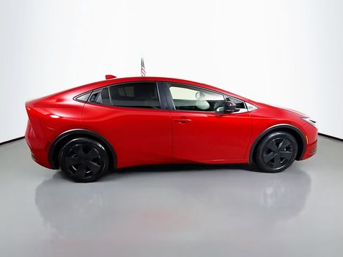 Used 2025 Toyota Prius LE image 8