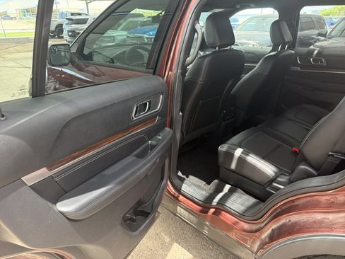Used 2018 Ford Explorer Limited AWD/4WD image 16