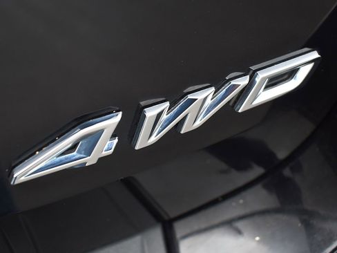 Used 2022 Ford Explorer XLT w/ Class IV Trailer Tow Package image 8