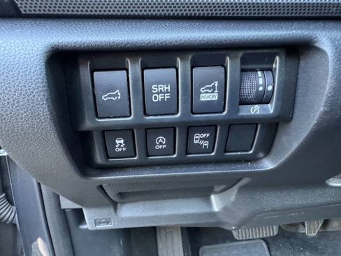 Used 2020 Subaru Forester Limited AWD/4WD image 25