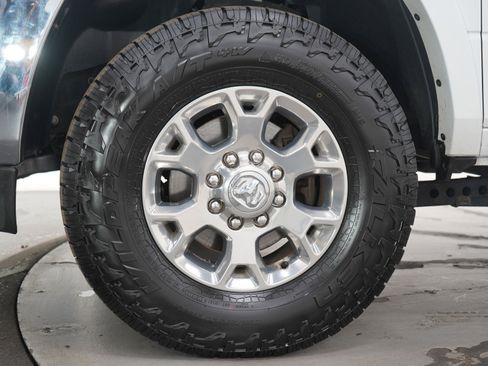 Used 2021 RAM 3500 Laramie image 28