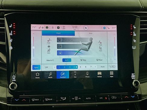 Used 2022 Jeep Wagoneer Series II w/ Premium Group I image 16