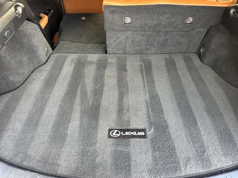 Used 2022 Lexus UX 250h w/ Accessory Package (Z2) AWD/4WD image 17