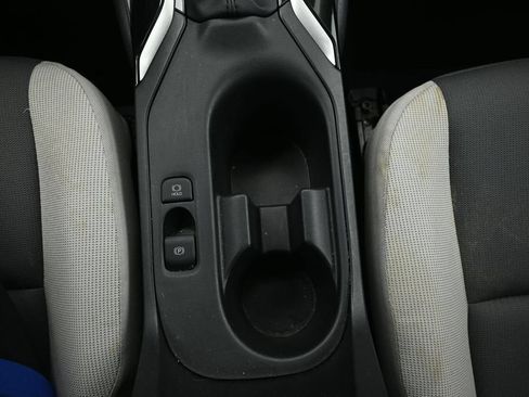 Used 2025 Toyota Corolla LE w/ Convenience Package FWD image 31