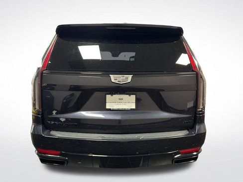 Used 2023 Cadillac Escalade ESV Sport Platinum w/ LPO, ONYX Package AWD/4WD image 36