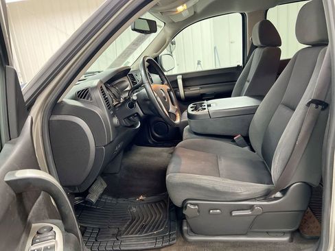 Used 2009 GMC Sierra 1500 SLE w/ Power Pack Plus AWD/4WD image 18