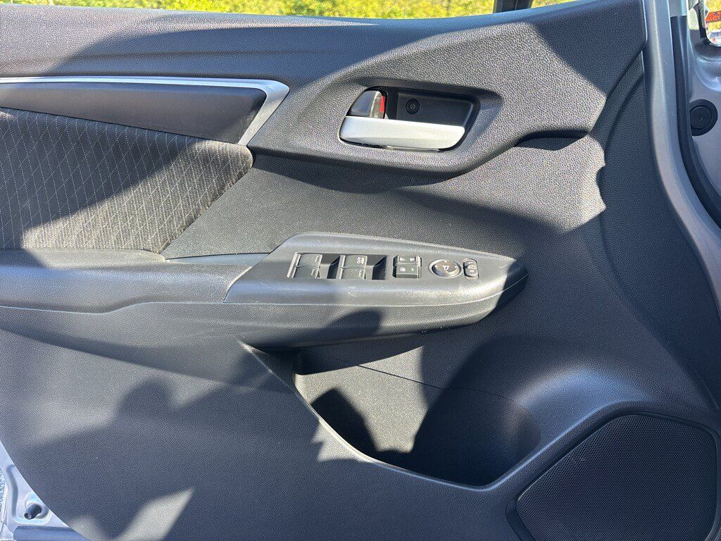 Used 2020 Honda Fit EX image 17