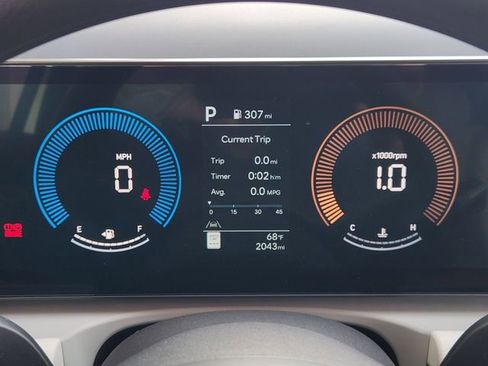 Certified 2025 Hyundai Tucson SE image 11