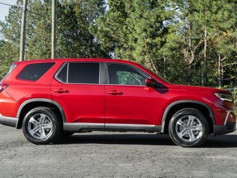 New 2025 Honda Pilot EX-L image 12