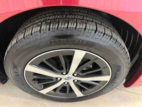 Used 2019 Subaru Impreza 2.0i Premium AWD/4WD image 12