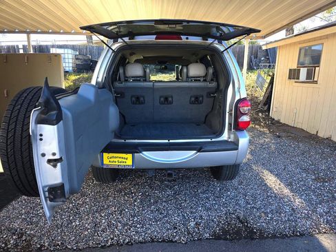 Used 2007 Jeep Liberty Limited image 13