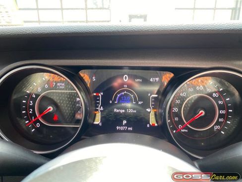 Used 2022 Jeep Gladiator Mojave w/ Cold Weather Group AWD/4WD image 19